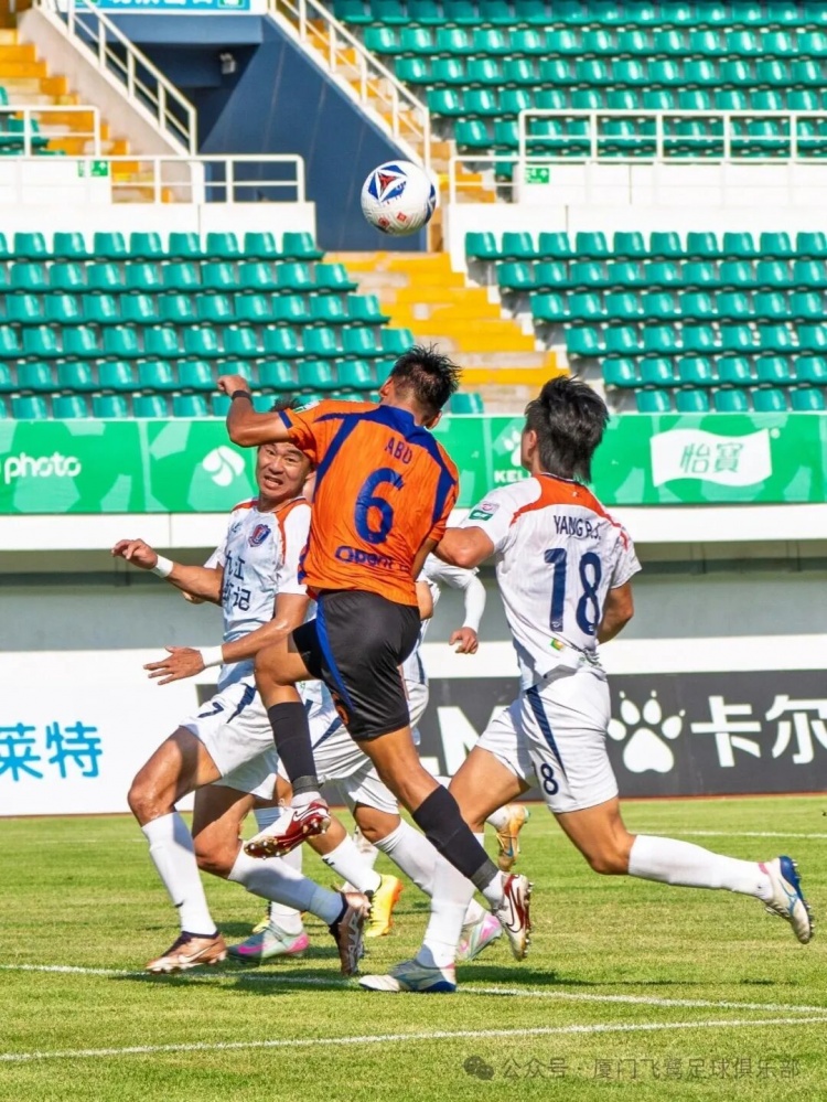 刘子铭7球6助攻双榜领跑，厦门飞鹭三连胜升至南区第二