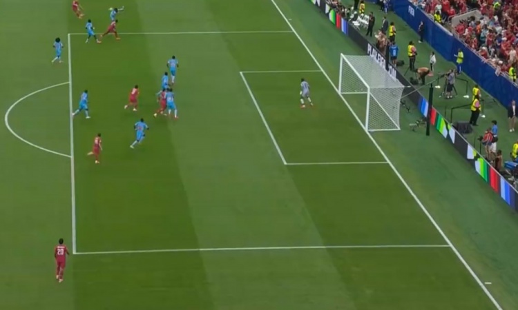 若昂·内维斯头球 维萨补时扳平 葡萄牙半场1-1民主刚果